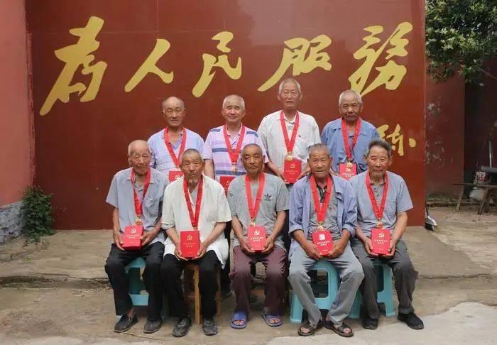 慈禧太后究竟有多奢侈?一顿饭108道菜不重样,每道仅吃两口